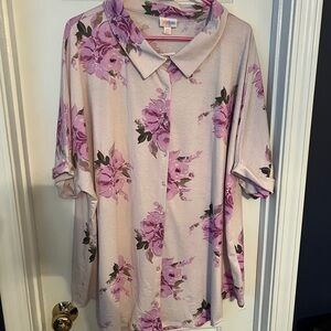 NWT Lularoe Charlie button down